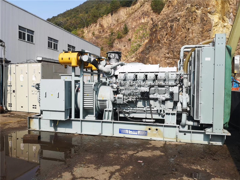 尖山储能设备在应用领域拓展过程中面临哪些新的挑战？